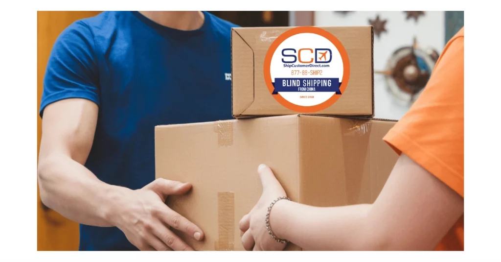 Customer hands over secure blind shipping box with SCD label for guaranteed delivery